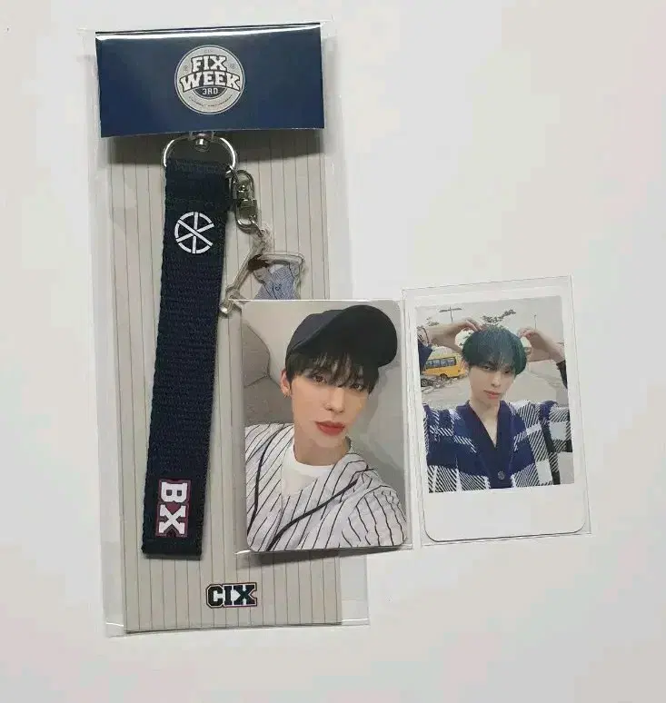 cix bx 포카 아크릴 스트랩 키링 헬로픽스 폴라 굿즈